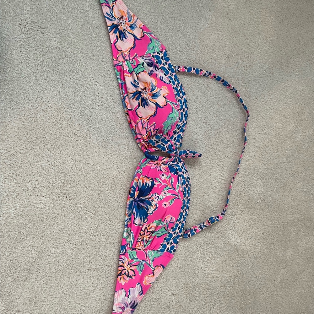 Lilly Pulitzer Floral Pink Bikini Top size 8 🩷🩷
